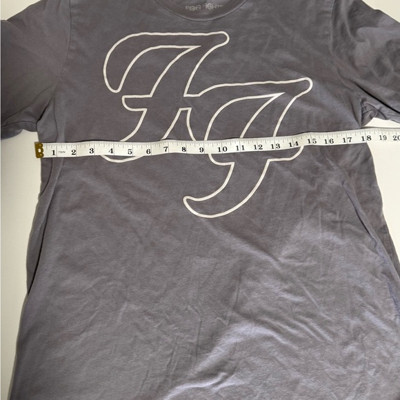 Foo Fighters t-shirt tour 2023 but here we are size large - Picture 3 of 7